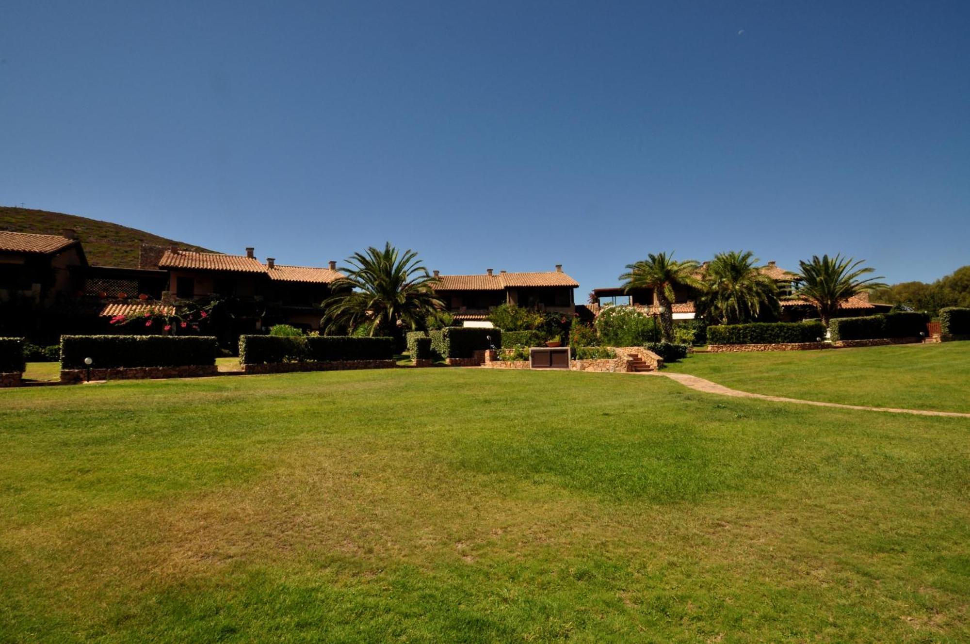Appartamenti Residence Vela Blu Golfo Aranci Marinella  Extérieur photo
