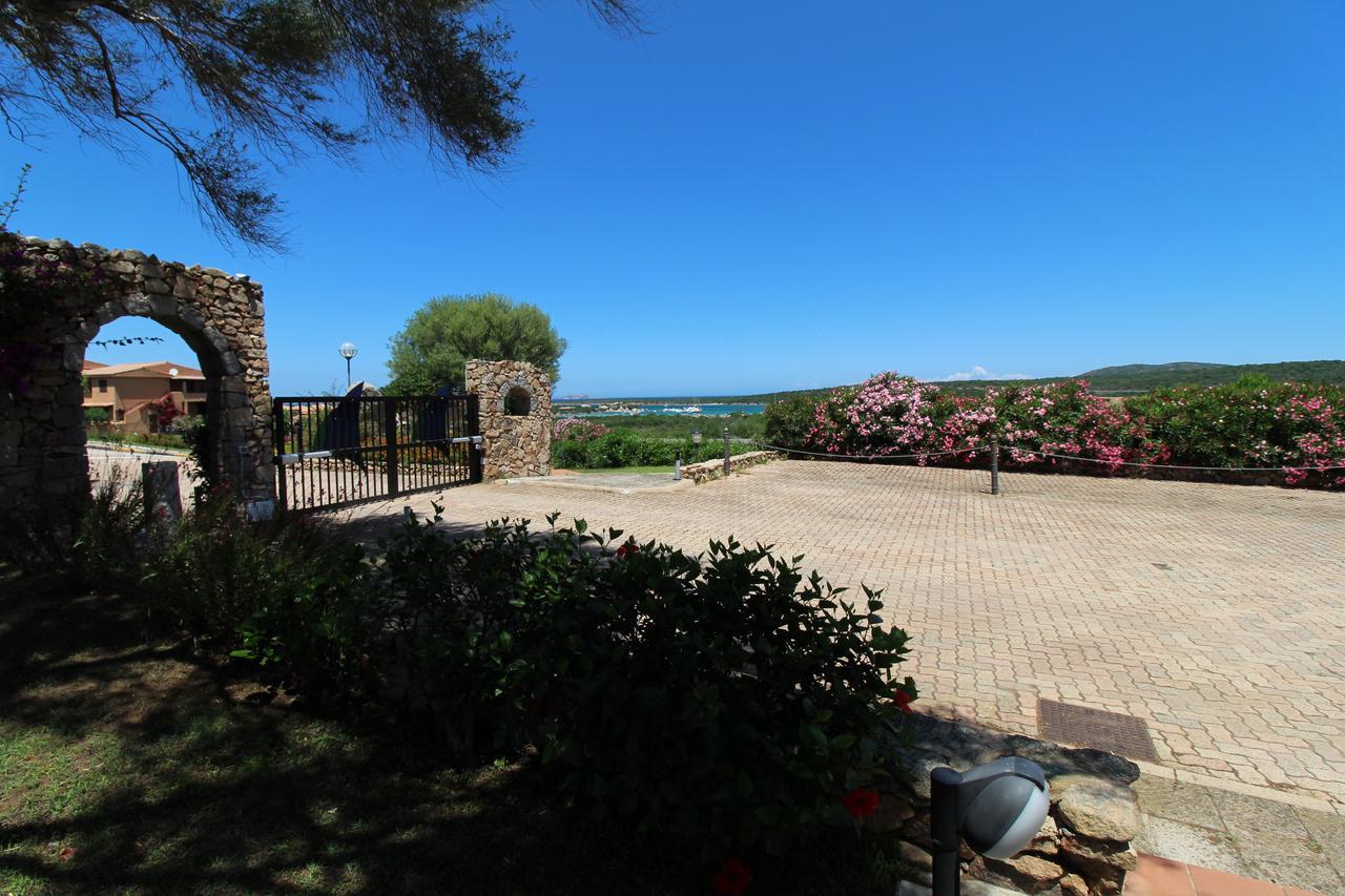 Appartamenti Residence Vela Blu Golfo Aranci Marinella  Extérieur photo