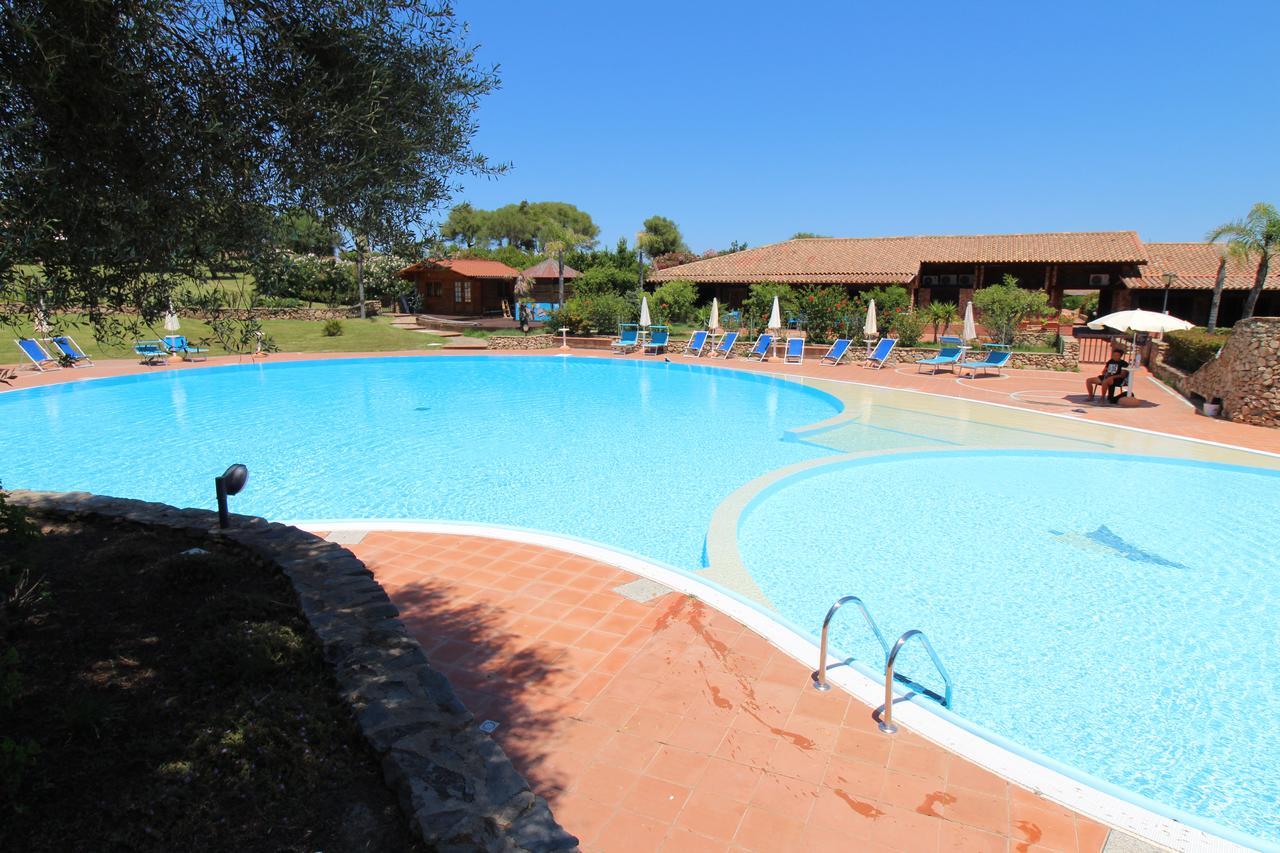 Appartamenti Residence Vela Blu Golfo Aranci Marinella  Extérieur photo